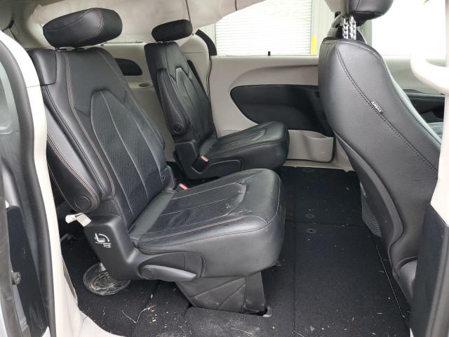 2C4RC1BG7LR113078 - 2020 CHRYSLER PACIFICA TOURING L SILVER photo 11