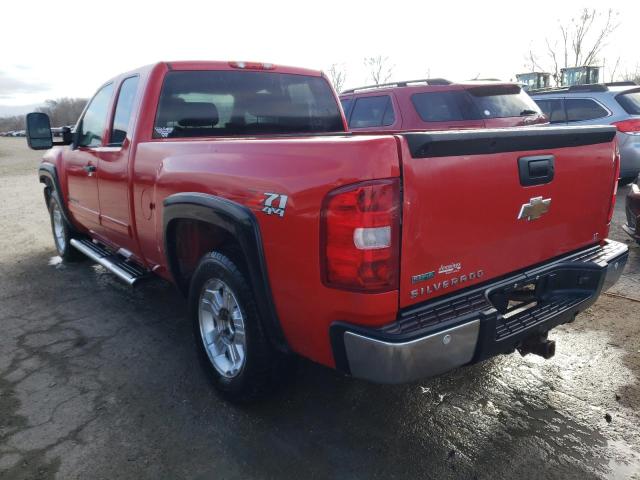 1GCRKSE35BZ149454 - 2011 CHEVROLET SILVERADO K1500 LT RED photo 2