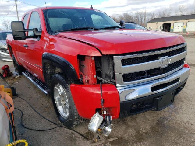 1GCRKSE35BZ149454 - 2011 CHEVROLET SILVERADO K1500 LT RED photo 4