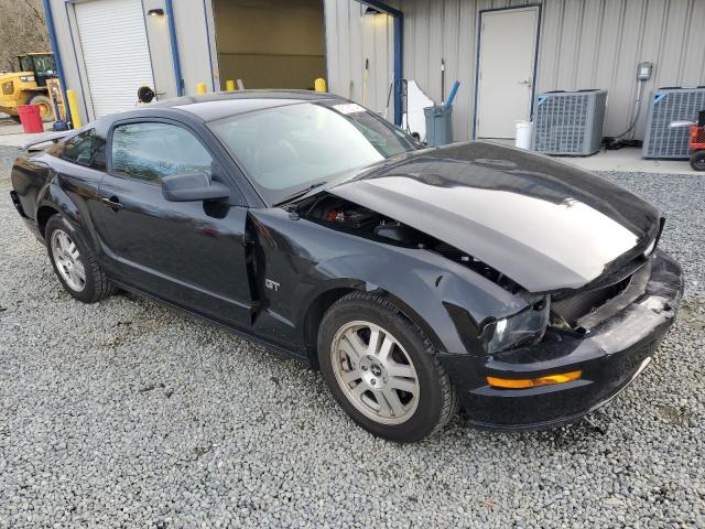 1ZVHT82H985138546 - 2008 FORD MUSTANG GT BLACK photo 4
