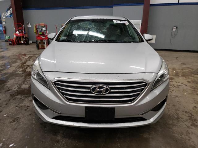 5NPE24AF3GH289253 - 2016 HYUNDAI SONATA SE SILVER photo 5