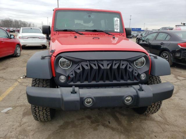 1C4BJWDG9FL702504 - 2015 JEEP WRANGLER U SPORT RED photo 5