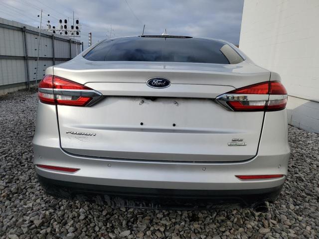 3FA6P0HDXKR198575 - 2019 FORD FUSION SE SILVER photo 6