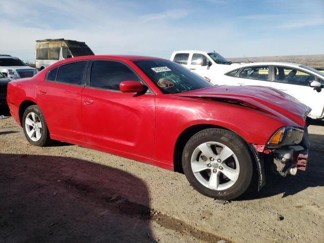 2C3CDXHG5DH653747 - 2013 DODGE CHARGER SXT RED photo 4