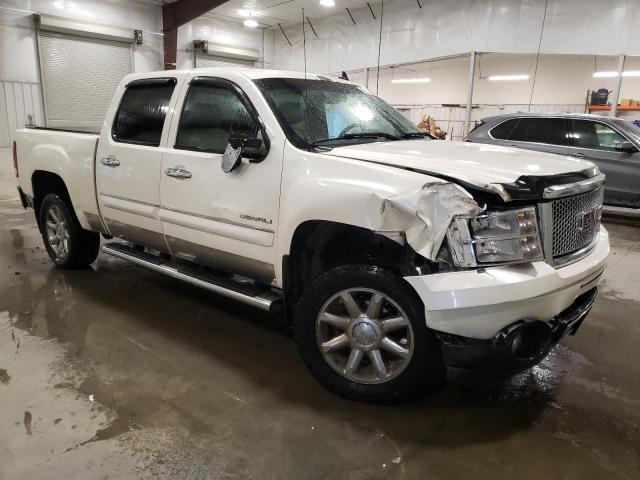 3GTP2XE20CG284063 - 2012 GMC SIERRA K1500 DENALI WHITE photo 4