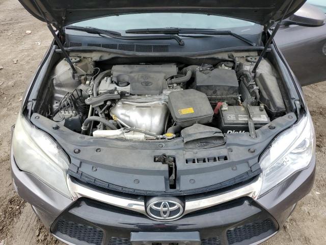 4T1BF1FKXFU058748 - 2015 TOYOTA CAMRY LE GRAY photo 11