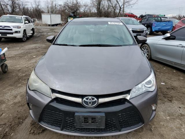 4T1BF1FKXFU058748 - 2015 TOYOTA CAMRY LE GRAY photo 5