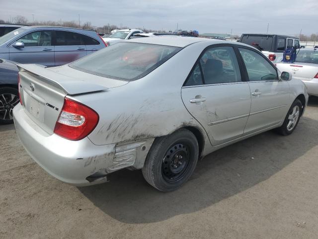 JTDBE32K820127463 - 2002 TOYOTA CAMRY LE GRAY photo 3