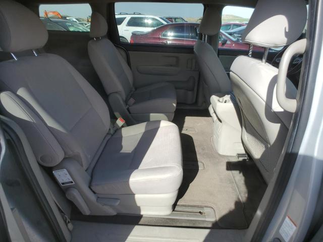 KNDMB5C12L6618368 - 2020 KIA SEDONA LX SILVER photo 10