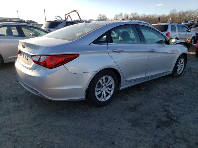 5NPEB4AC9CH404342 - 2012 HYUNDAI SONATA GLS SILVER photo 3