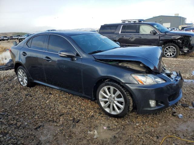 JTHCF5C26A5041970 - 2010 LEXUS IS 250 GRAY photo 4