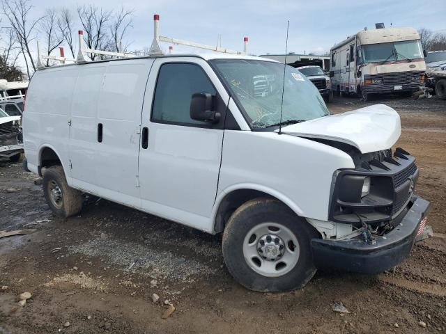 1GCZGTCAXD1162520 - 2013 CHEVROLET EXPRESS G3 WHITE photo 4