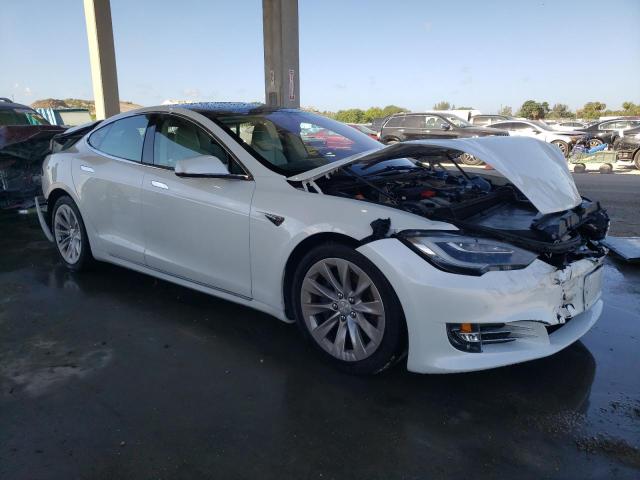 5YJSA1E21JF247276 - 2018 TESLA MODEL S Սպիտակ լուսանկար 4