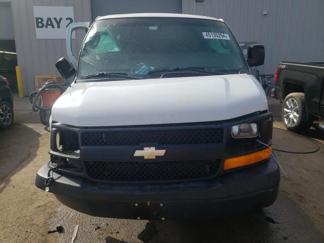 1GCZGGFG7H1153464 - 2017 CHEVROLET EXPRESS G3 WHITE photo 5