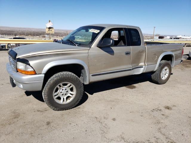 1B7GG42N62S591422 - 2002 DODGE DAKOTA SLT TAN photo 1