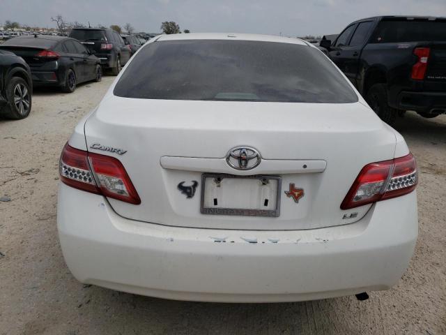 4T1BF3EK5BU646001 - 2011 TOYOTA CAMRY BASE WHITE photo 6