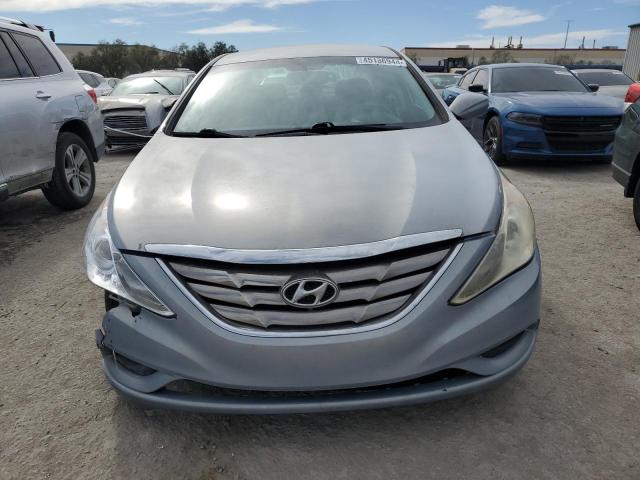 5NPEB4AC4BH102729 - 2011 HYUNDAI SONATA GLS SILVER photo 5