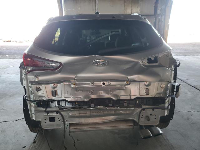 KM8J33A2XHU390473 - 2017 HYUNDAI TUCSON LIMITED SILVER photo 6