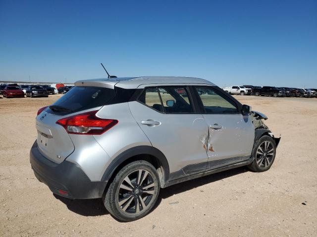 3N1CP5CU4KL541713 - 2019 NISSAN KICKS S SILVER photo 3