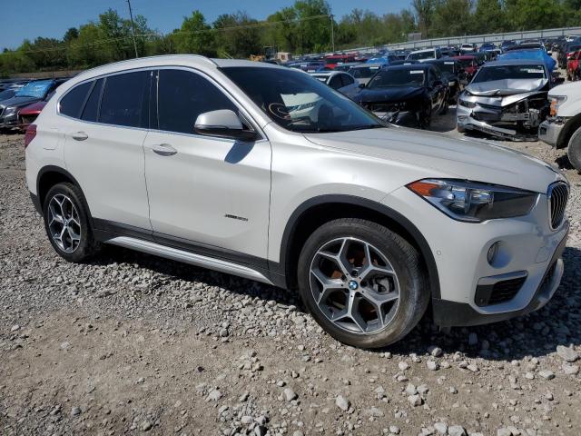 WBXHT3C36J5K22387 - 2018 BMW X1 XDRIVE28I WHITE photo 4