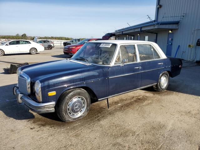 1972 MERCEDES-BENZ 250, null