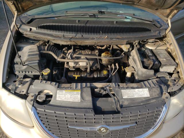 2C8GP54L31R125964 - 2001 CHRYSLER TOWN & COU LXI GOLD photo 7