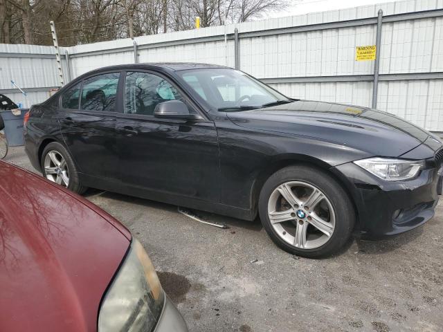 WBA3C3C51DF982098 - 2013 BMW 3 SERIES I XDRIVE BLACK photo 4