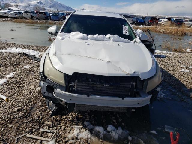 1G1PC5SB3F7186546 - 2015 CHEVROLET CRUZE LT WHITE photo 5