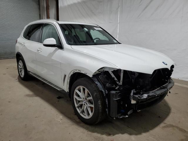 5UXCR6C08P9P38795 - 2023 BMW X5 XDRIVE40I WHITE photo 4