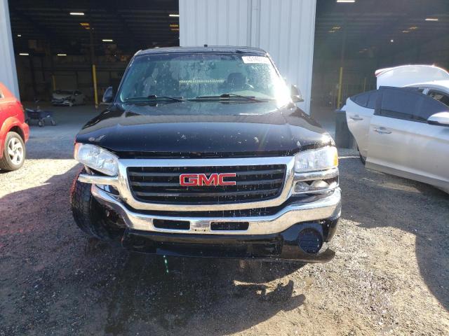 1GTGK23UX4F136786 - 2004 GMC SIERRA K2500 CREW CAB BLACK photo 5