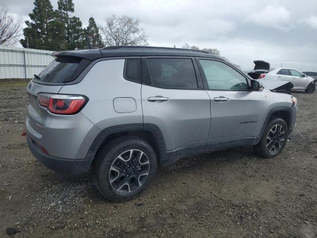 3C4NJDDB7LT145114 - 2020 JEEP COMPASS TRAILHAWK GRAY photo 3