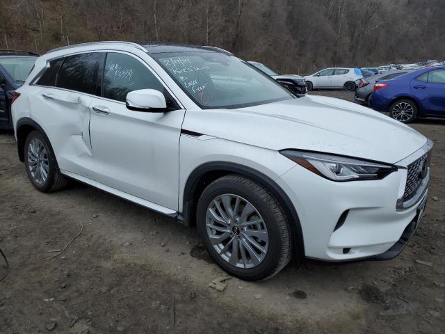 3PCAJ5BB3PF107892 - 2023 INFINITI QX50 LUXE WHITE photo 4