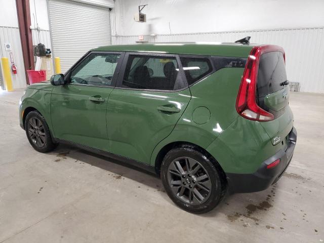 KNDJ33AU6M7126147 - 2021 KIA SOUL EX GREEN photo 2