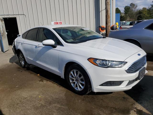 3FA6P0G71HR231712 - 2017 FORD FUSION S WHITE photo 4