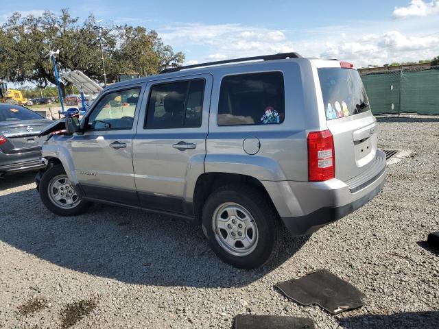 1C4NJPBB1GD805180 - 2016 JEEP PATRIOT SPORT SILVER photo 2