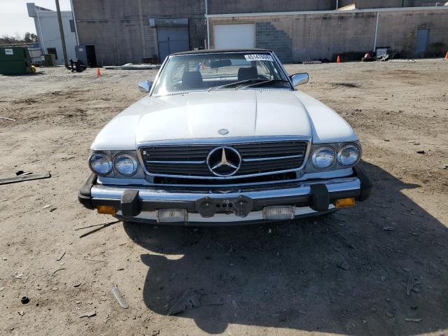 WDBBA48D8HA070256 - 1987 MERCEDES-BENZ 560 SL WHITE photo 5