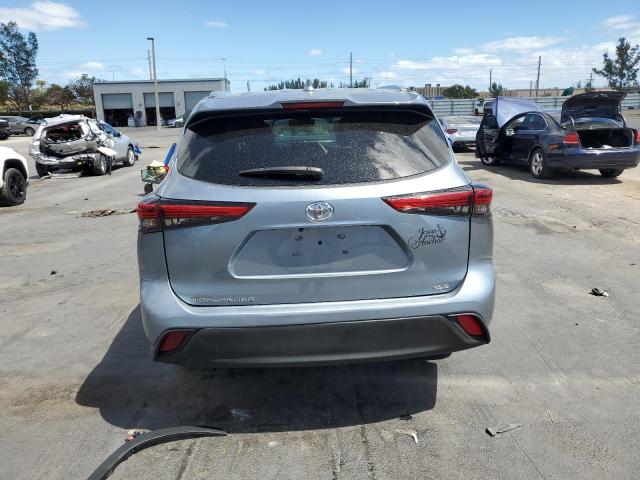 5TDGZRAH0MS085339 - 2021 TOYOTA HIGHLANDER XLE SILVER photo 6