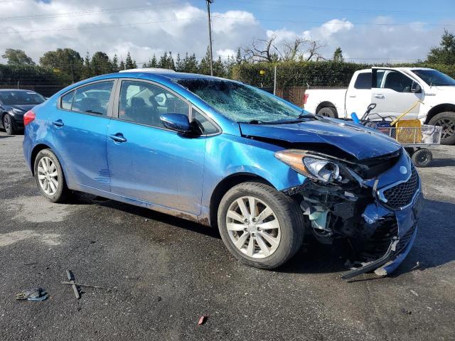 KNAFX4A63E5209174 - 2014 KIA FORTE LX BLUE photo 4