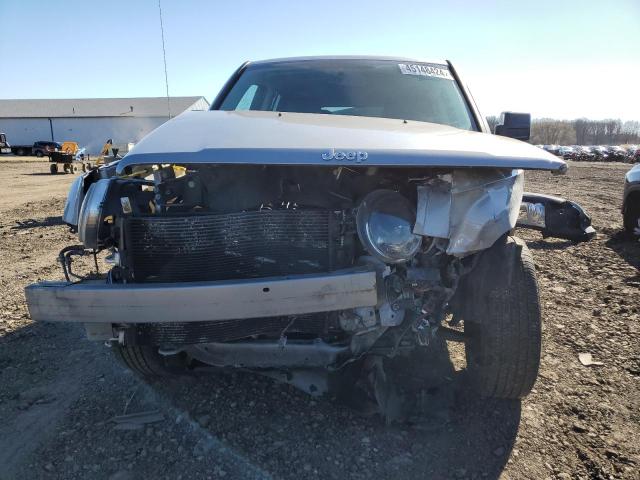 1C4NJPFA3GD801696 - 2016 JEEP PATRIOT LATITUDE SILVER photo 5