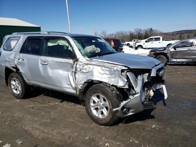 JTEBU5JRXJ5551396 - 2018 TOYOTA 4RUNNER SR5/SR5 PREMIUM 银色 照片 4