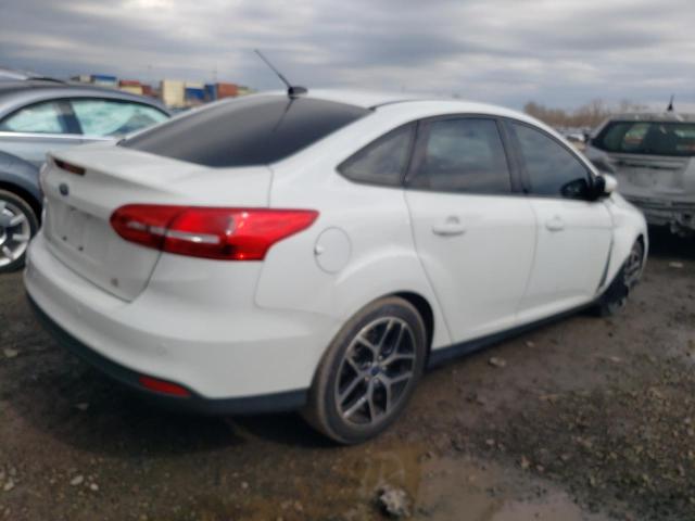 1FADP3H21JL299590 - 2018 FORD FOCUS SEL WHITE photo 3