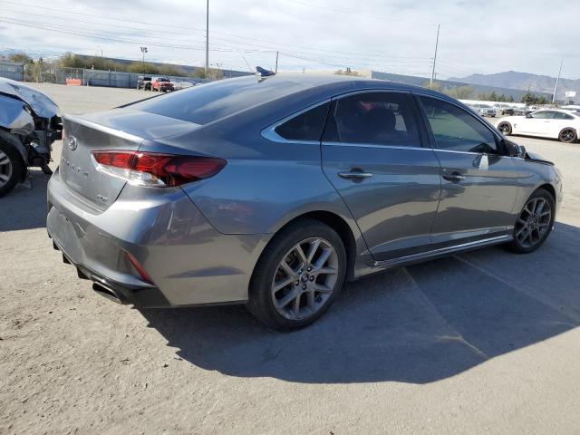 5NPE34AB2JH669783 - 2018 HYUNDAI SONATA SPORT GRAY photo 3