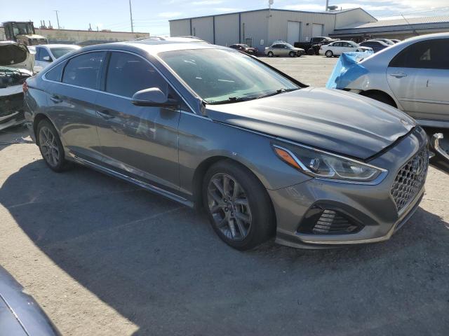 5NPE34AB2JH669783 - 2018 HYUNDAI SONATA SPORT GRAY photo 4