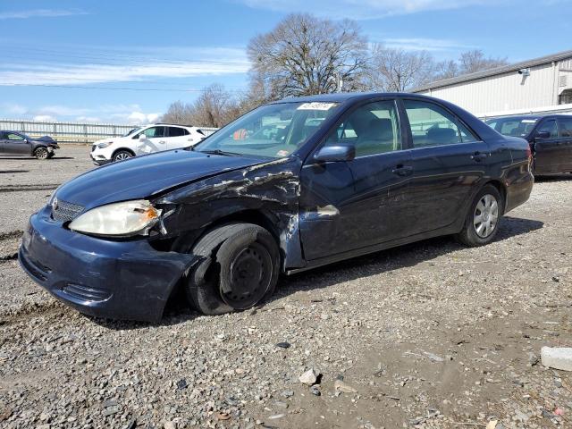 4T1BE32K92U636773 - 2002 TOYOTA CAMRY LE BLUE photo 1