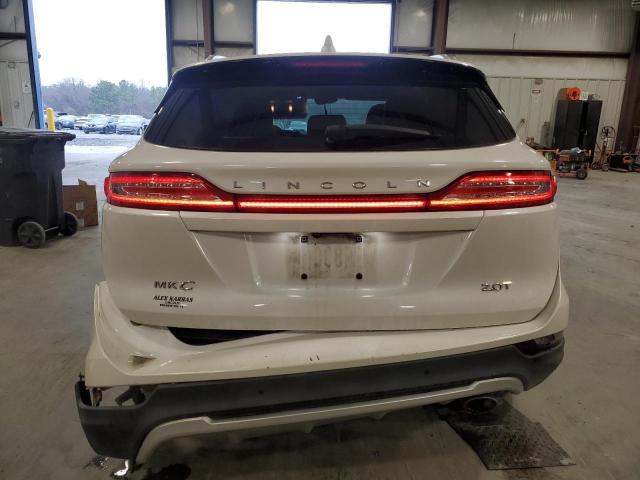 5LMCJ3C96JUL18648 - 2018 LINCOLN MKC RESERVE WHITE photo 6