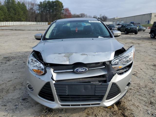 1FADP3F22EL262461 - 2014 FORD FOCUS SE SILVER photo 5