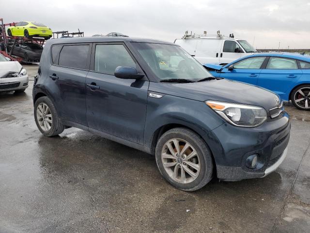 KNDJP3A57J7588919 - 2018 KIA SOUL + BLUE photo 4