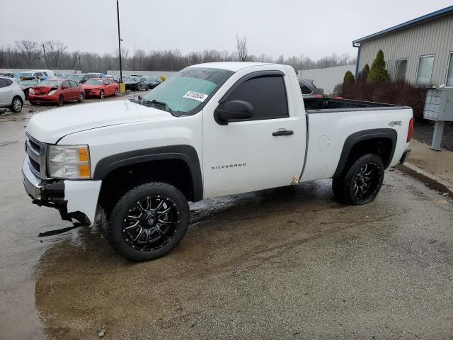 1GCNKPEX1BZ369916 - 2011 CHEVROLET SILVERADO K1500 WHITE photo 1