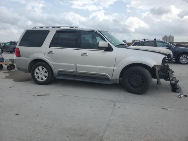 5LMFU27R63LJ35185 - 2003 LINCOLN NAVIGATOR SILVER photo 4