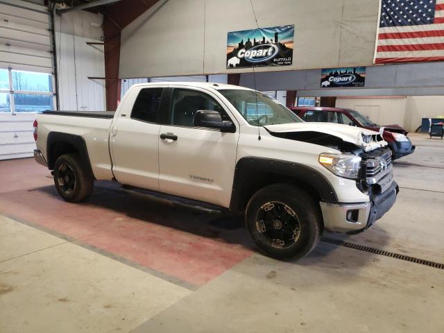 5TFUM5F19GX066759 - 2016 TOYOTA TUNDRA DOUBLE CAB SR/SR5 WHITE photo 4